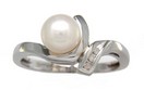LDS PEARL & DIAMOND RING