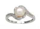 LDS PEARL & DIAMOND RING